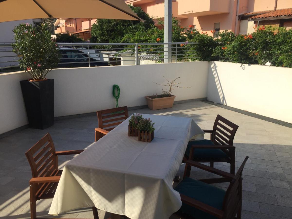 Slow Chic Apartment Ganzirri Мессина Экстерьер фото